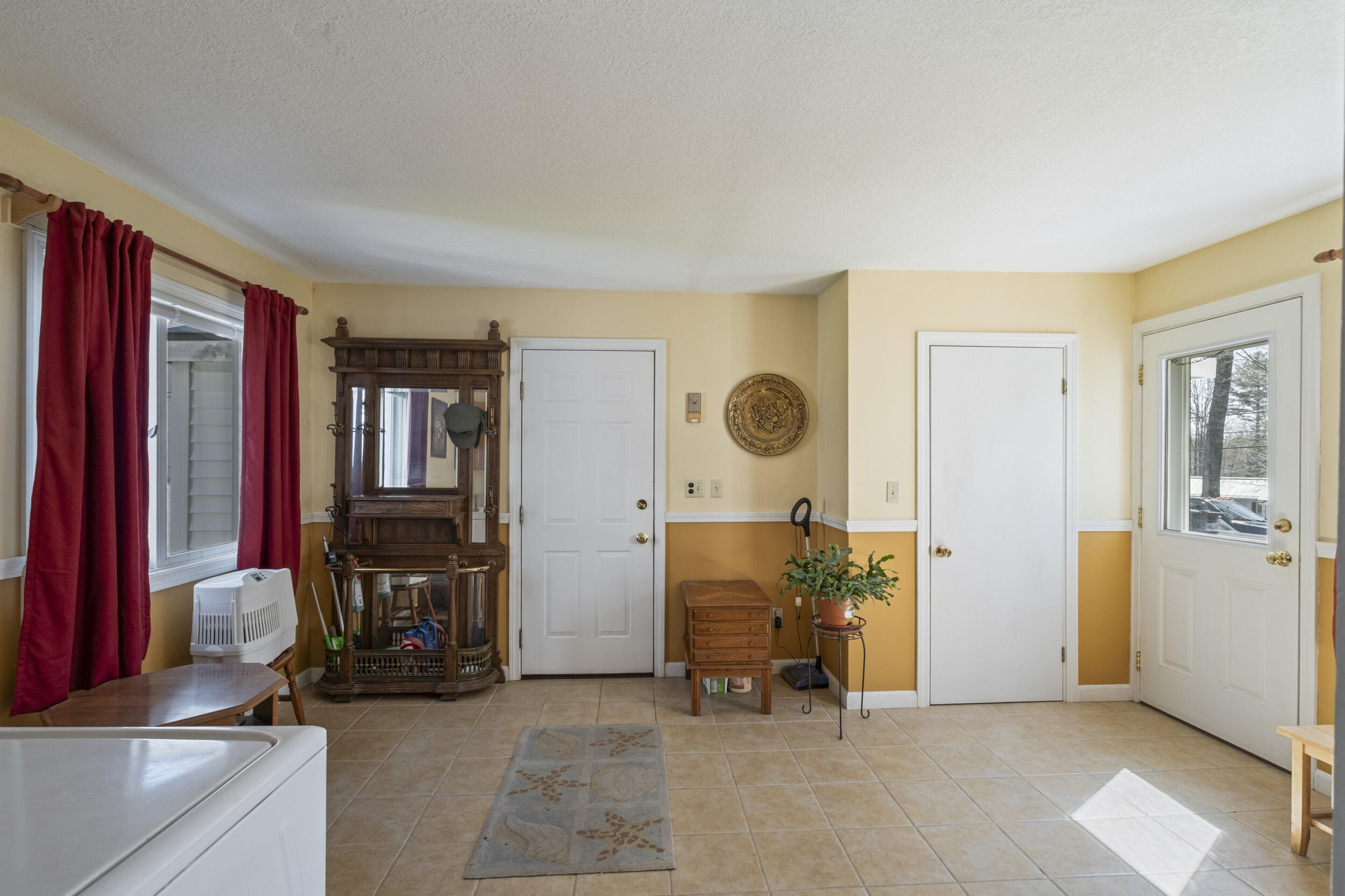59 Palmer Road Skowhegan, ME 04976 - Photo 20 of 51 59_palmer_rd_interiort-6