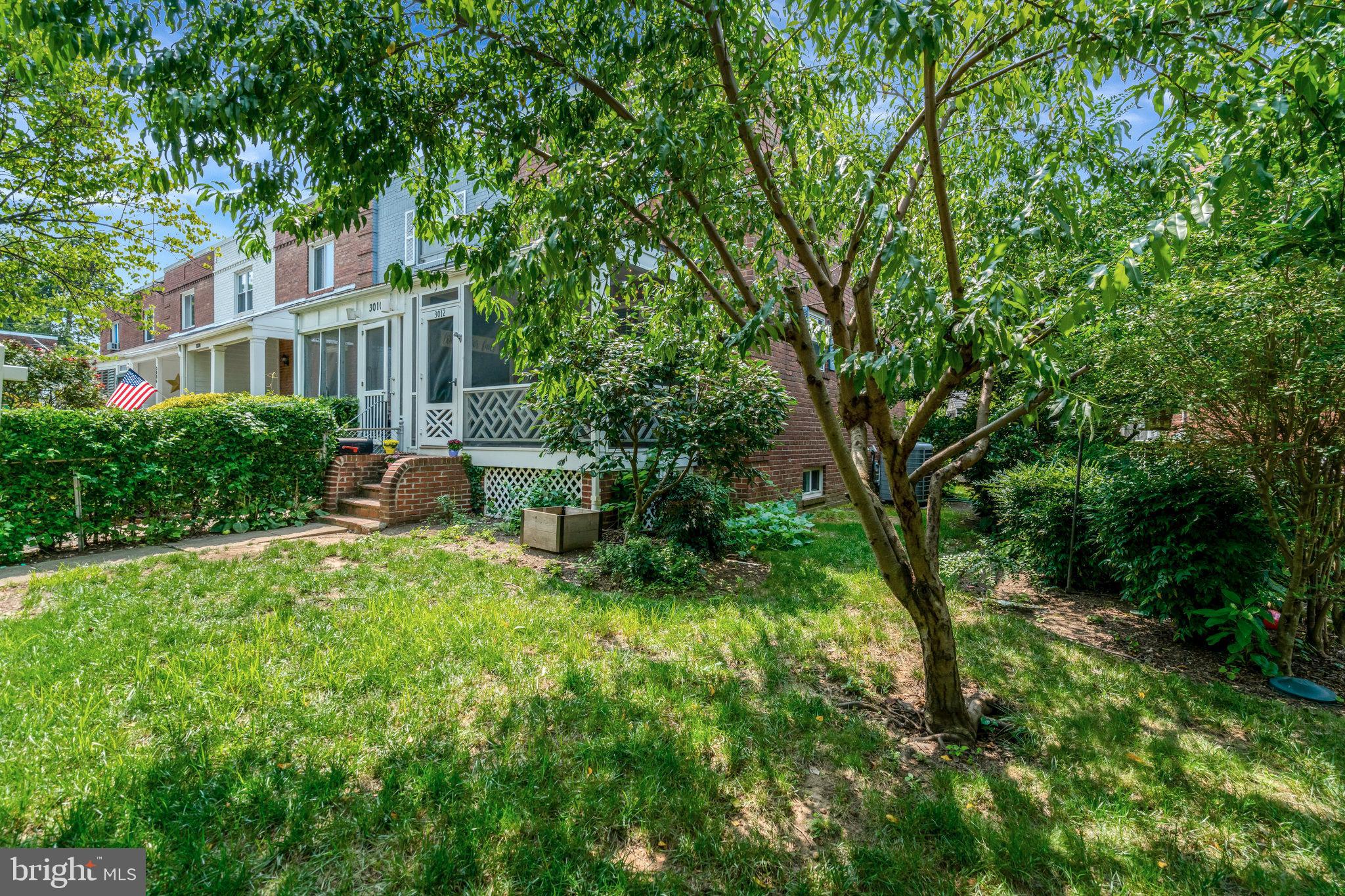 3012 Manning Street Alexandria, VA 22305 - Photo 42 of 51 Front yard