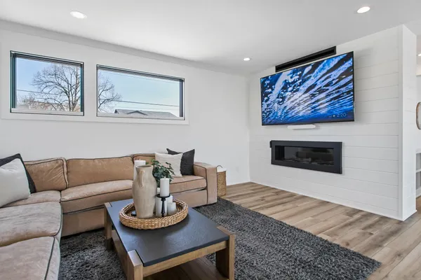 $1,449,000 | 49 Howard Avenue, Grand Haven, MI 49417