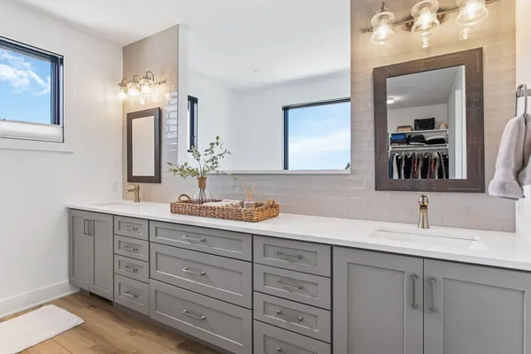 $1,449,000 | 49 Howard Avenue, Grand Haven, MI 49417