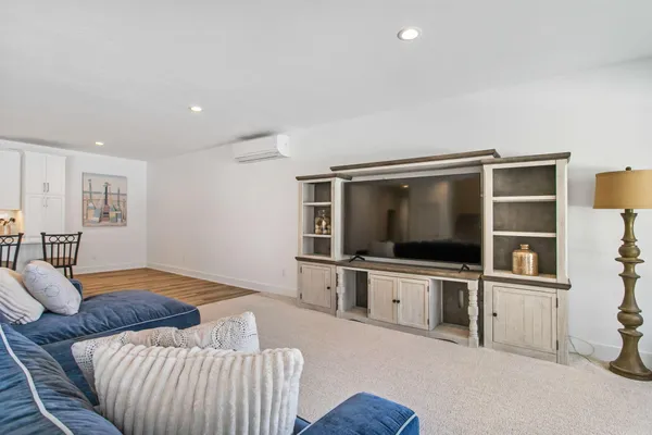 $1,449,000 | 49 Howard Avenue, Grand Haven, MI 49417