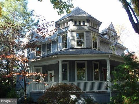 42 North Rolling Road Catonsville, MD 21228 - Photo 2 of 29 Exterior (General)