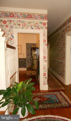 42 North Rolling Road Catonsville, MD 21228 - Photo 12 of 29 Foyer