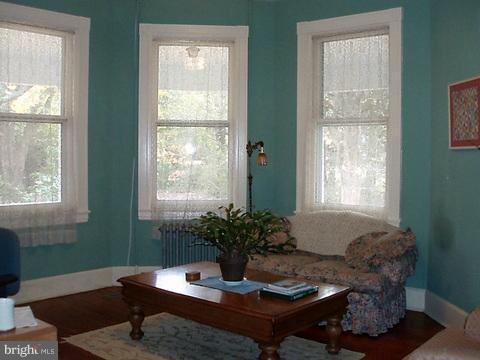 42 North Rolling Road Catonsville, MD 21228 - Photo 20 of 29 Family Room