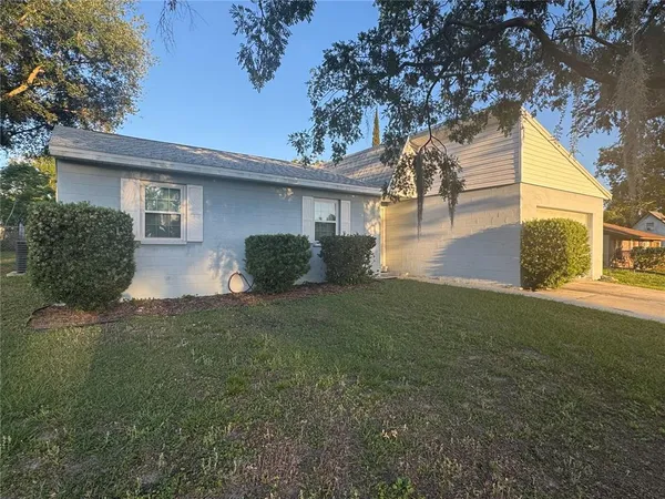 $1,800 | 7211 Orange Way, Lakeland, FL 33810