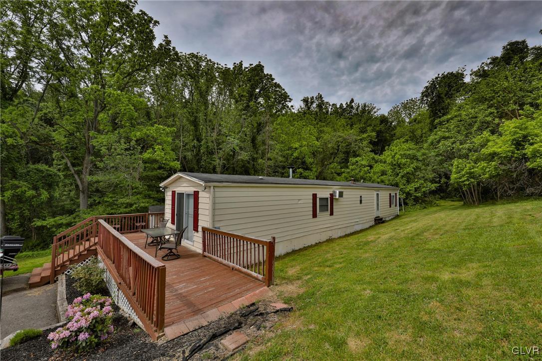 1382 Good Road Bangor, PA 18013 - Photo 6 of 34 Gallery Image 6
