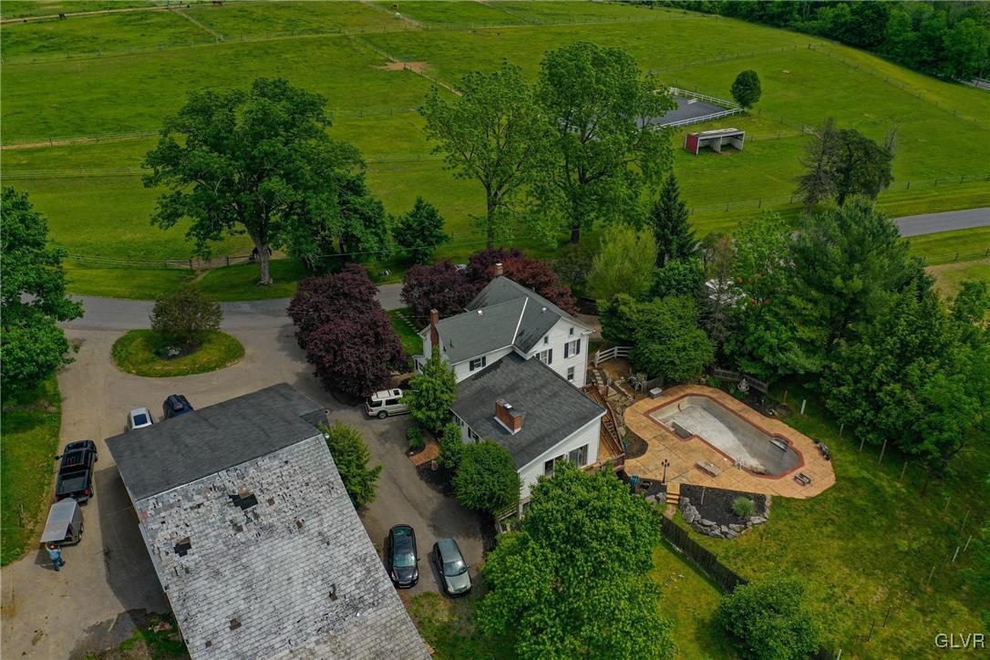 1382 Good Road Bangor, PA 18013 - Photo 7 of 34 Gallery Image 7