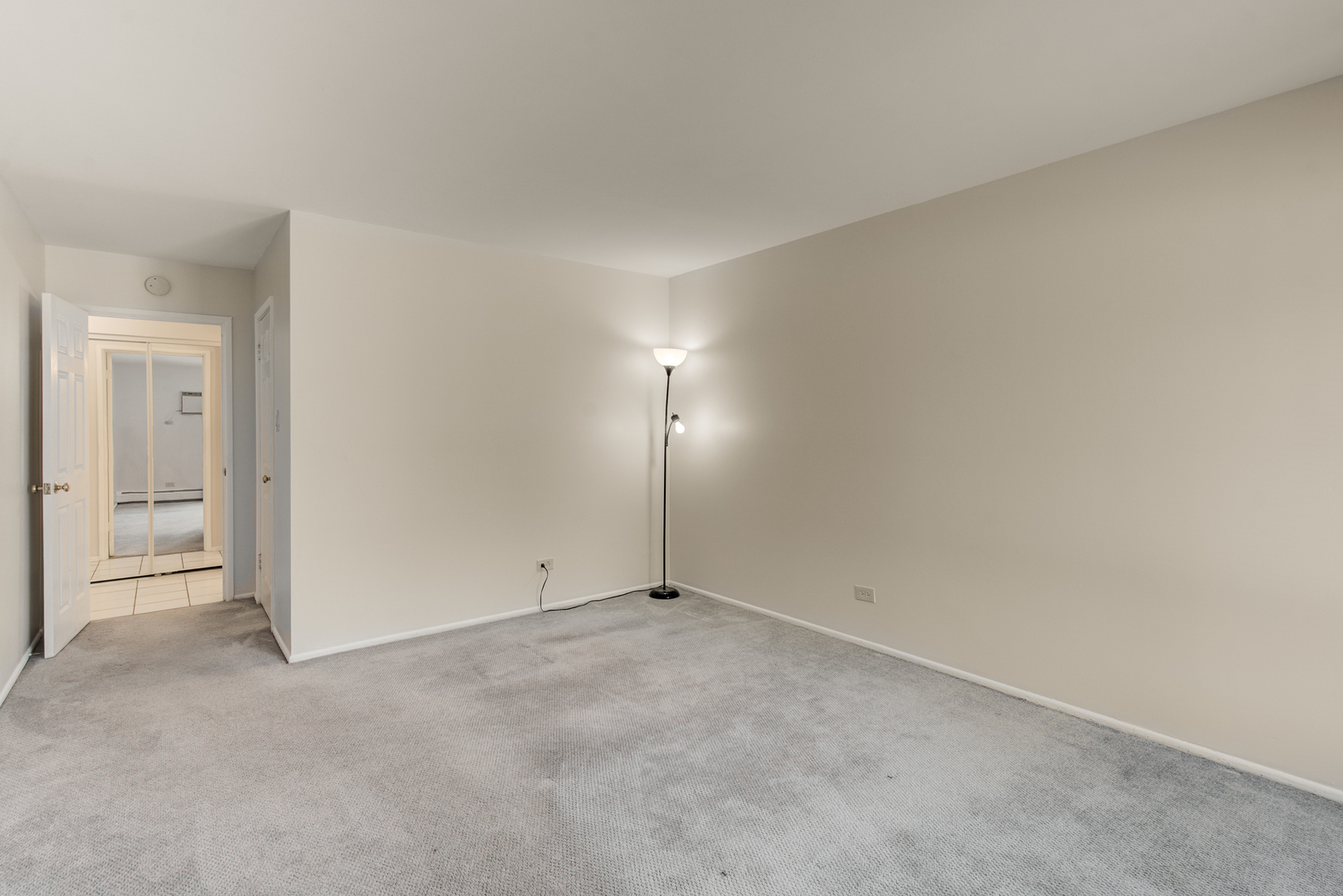 430 North Wilke Road, Unit 105 Palatine, IL 60074 - Photo 9 of 15 a view of an empty room