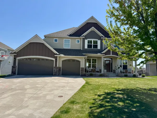 $864,900 | 6719 105th Trail North, Brooklyn Park, MN 55445