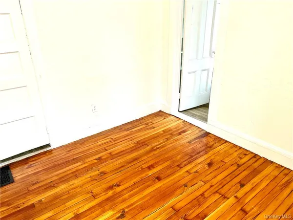 $2,100 | 1 Dewitt Street, Middletown, NY 10940