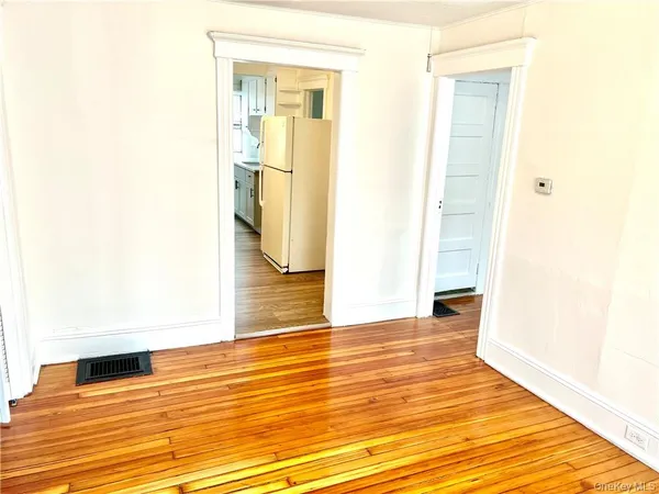 $2,100 | 1 Dewitt Street, Middletown, NY 10940