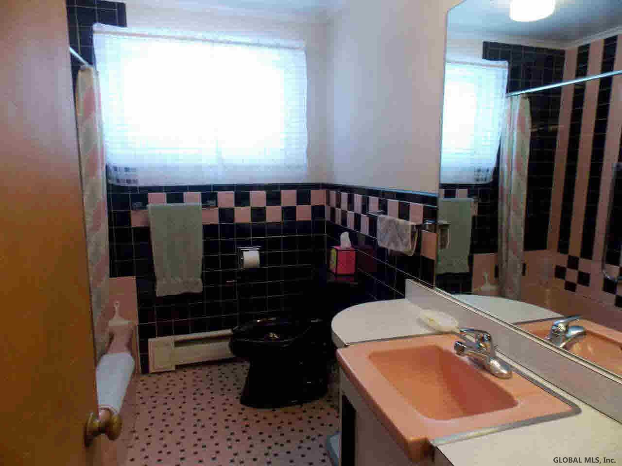 149 Cronin Road Queensbury, NY 12804 - Photo 11 of 24 Photo 11