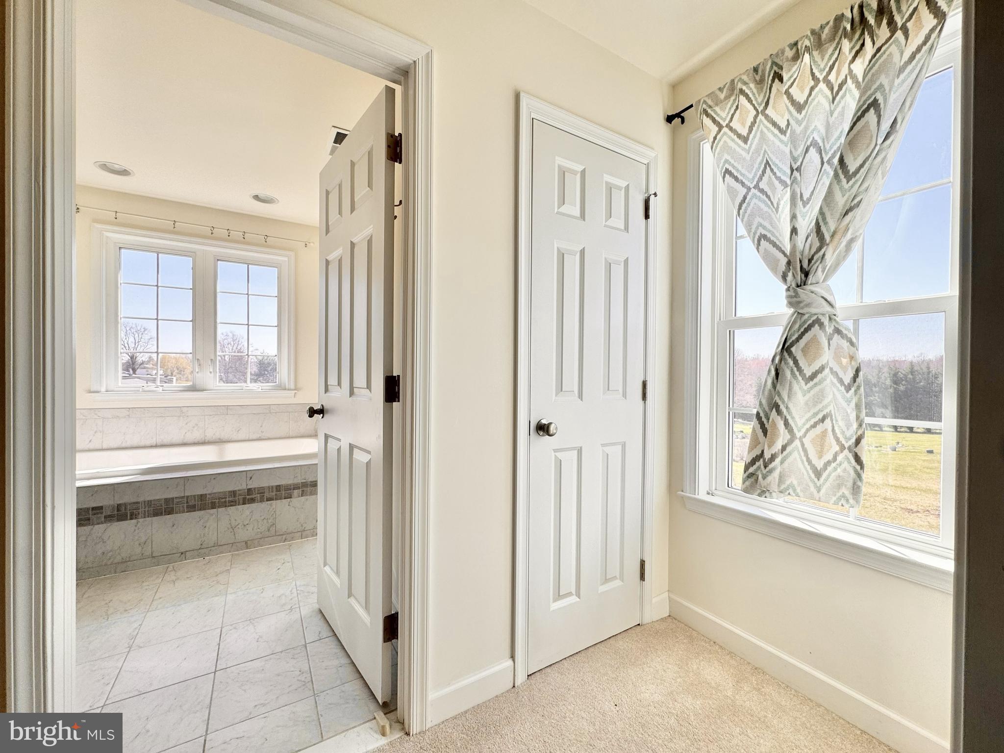 20 Lippitt Road Honey Brook, PA 19344 - Photo 21 of 38 a view of a entryway with wooden floor