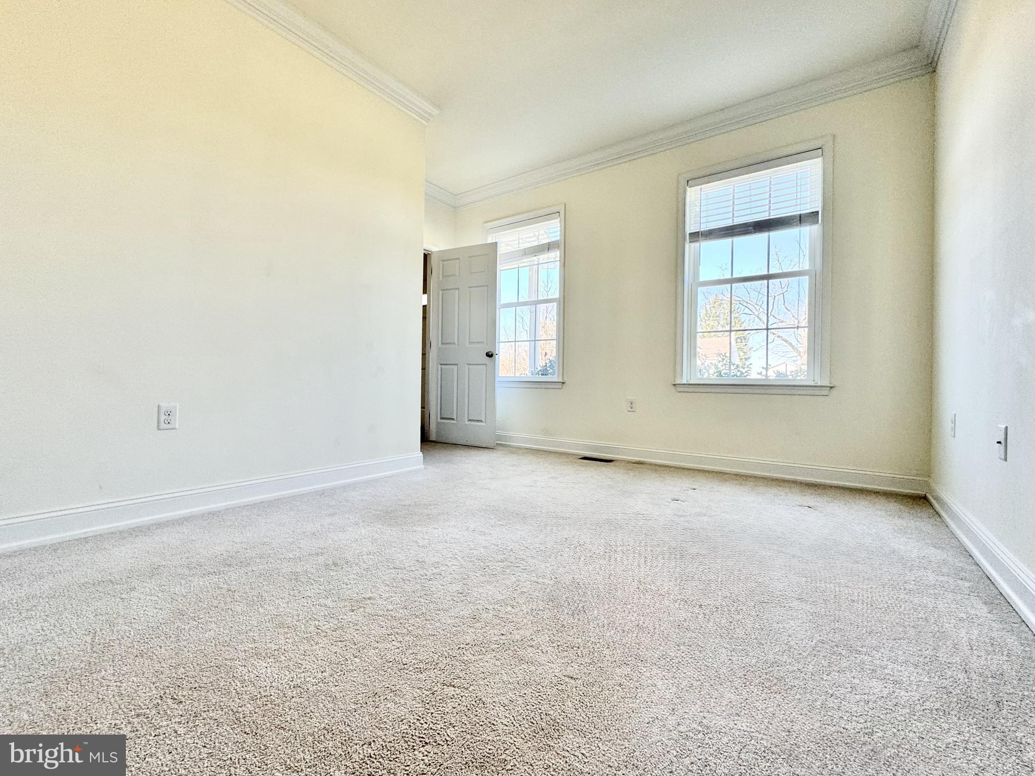20 Lippitt Road Honey Brook, PA 19344 - Photo 8 of 38 an empty room with windows