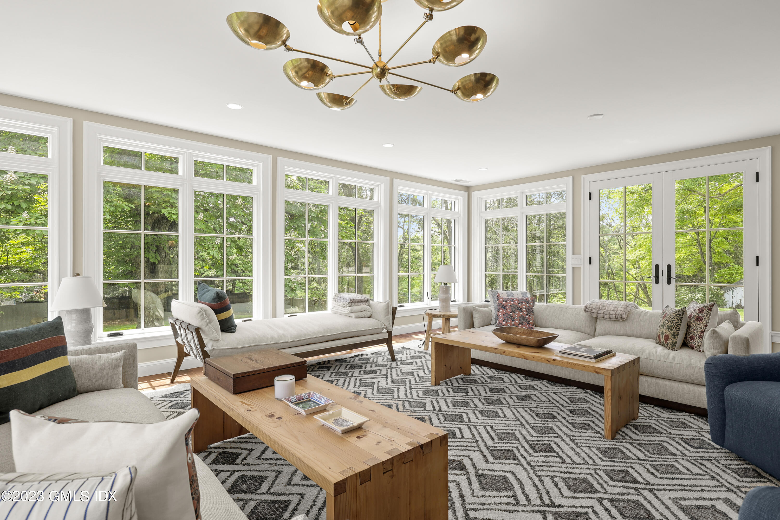 276 East Middle Patent Road Greenwich, CT 06831 - Photo 12 of 25 276 E Middle Patent Rd-print-044-044-045