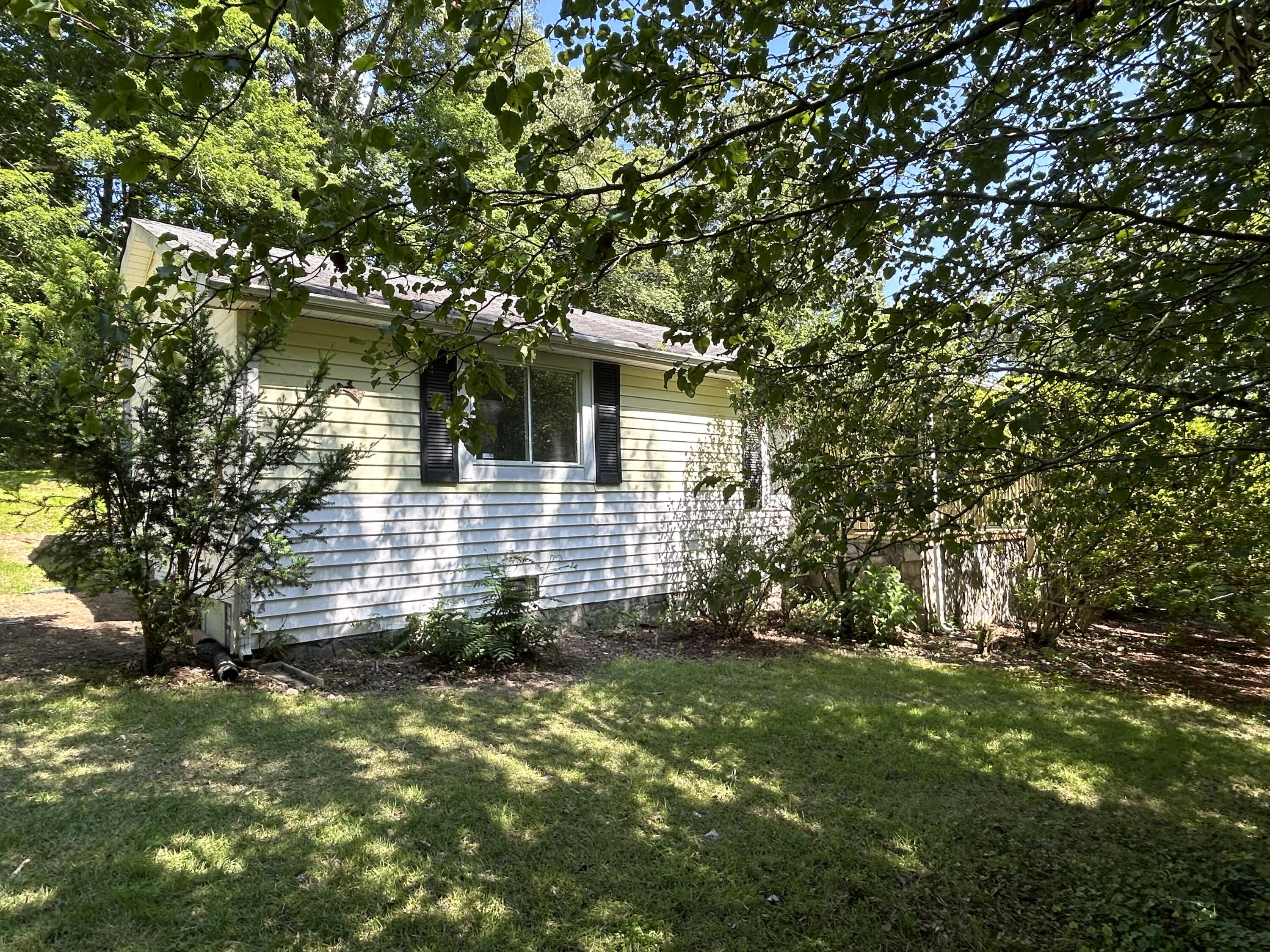 829 Hyatte Road Soddy Daisy, TN 37379 - Photo 1 of 52 IMG_2060