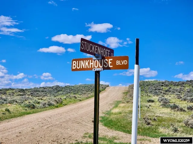 $29,497 | 127 Stuckenhoff Street, Casper, WY 82601