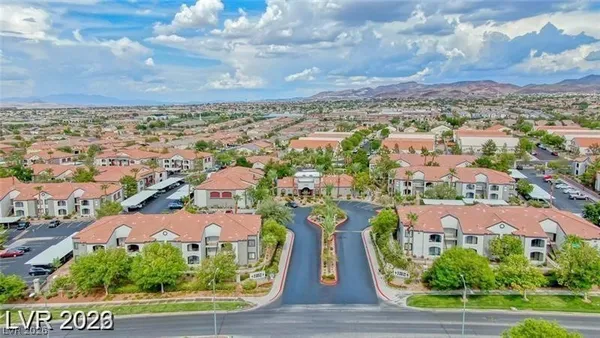 $1,375 | 950 Seven Hills Drive, Unit 3027, Henderson, NV 89052