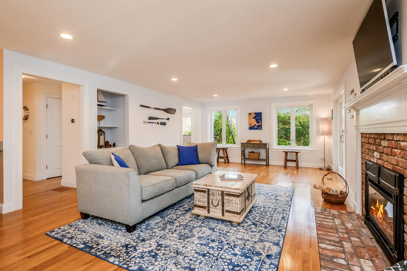 131 Fells Pond Road Mashpee, MA 02649 - Photo 15 of 28 010-photo--8762050
