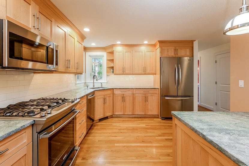 131 Fells Pond Road Mashpee, MA 02649 - Photo 16 of 28 017-photo--8762042
