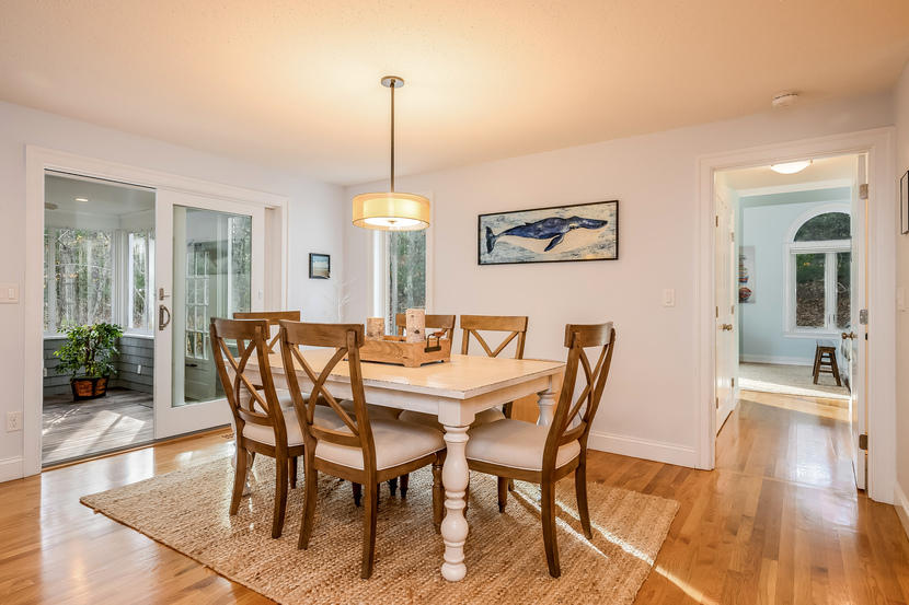 131 Fells Pond Road Mashpee, MA 02649 - Photo 9 of 28 013-photo--8762047