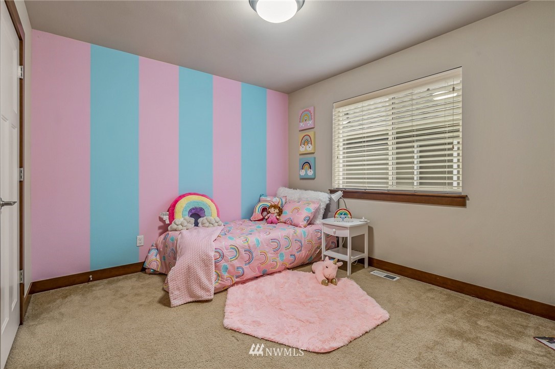 19804 2nd Drive Southeast Bothell, WA 98012 - Photo 35 of 40 Gallery Image 35