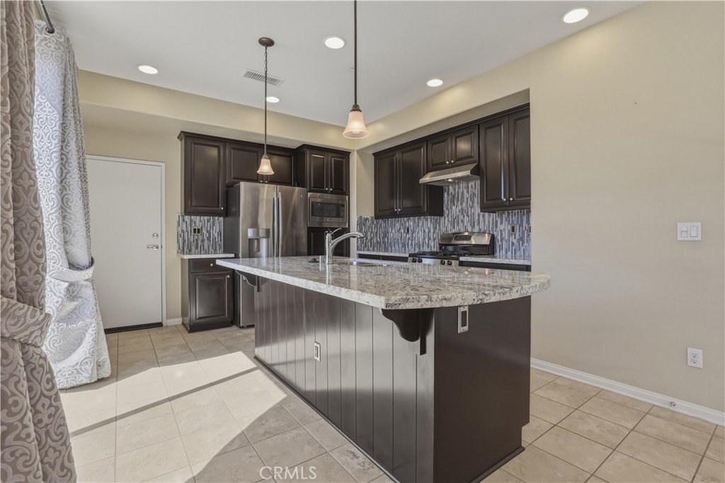 20292 Paseo Almendra Porter Ranch, CA 91326 - Photo 13 of 44