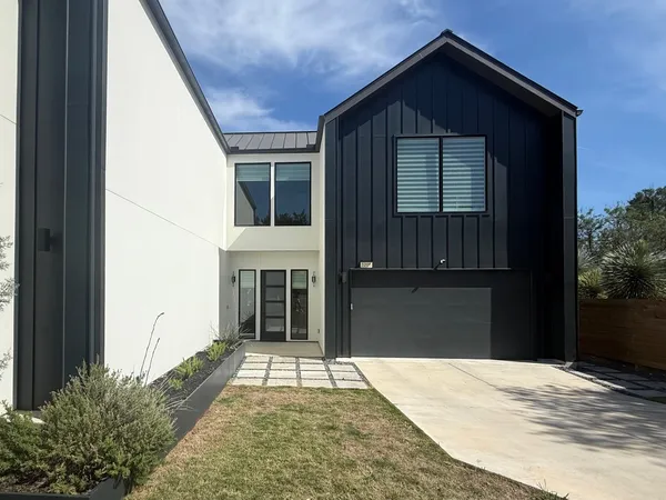$1,899,500 | 3205 Dolphin Drive, Austin, TX 78704