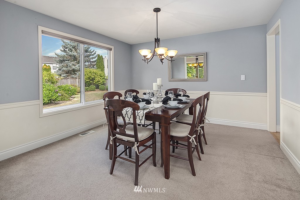 4606 Northeast 18th Street Renton, WA 98059 - Photo 11 of 25 Gallery Image 11