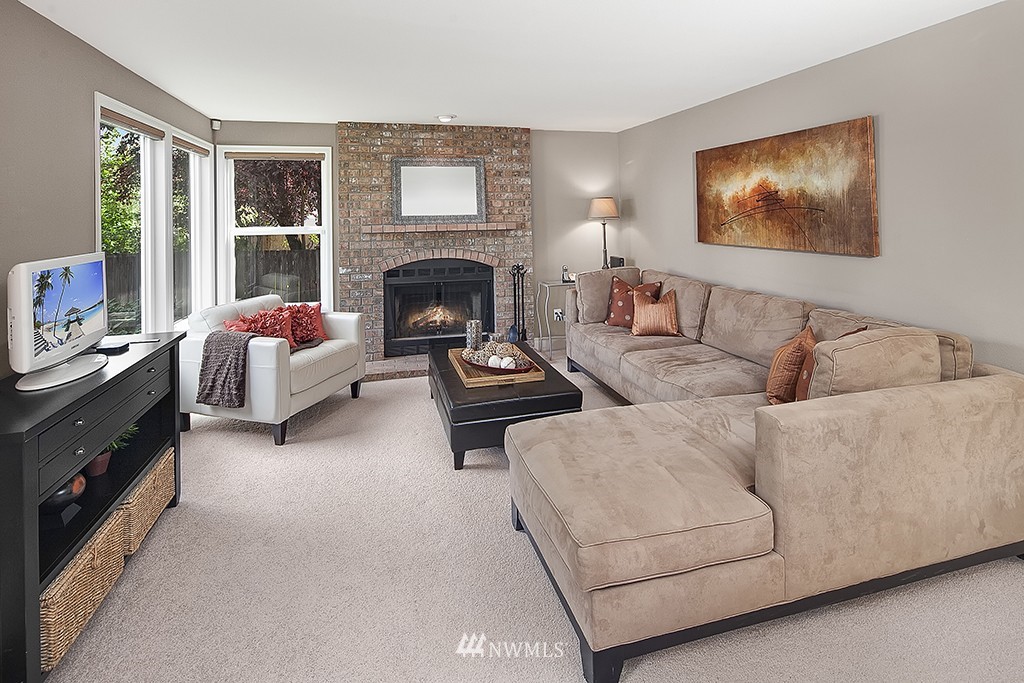 4606 Northeast 18th Street Renton, WA 98059 - Photo 15 of 25 Gallery Image 15