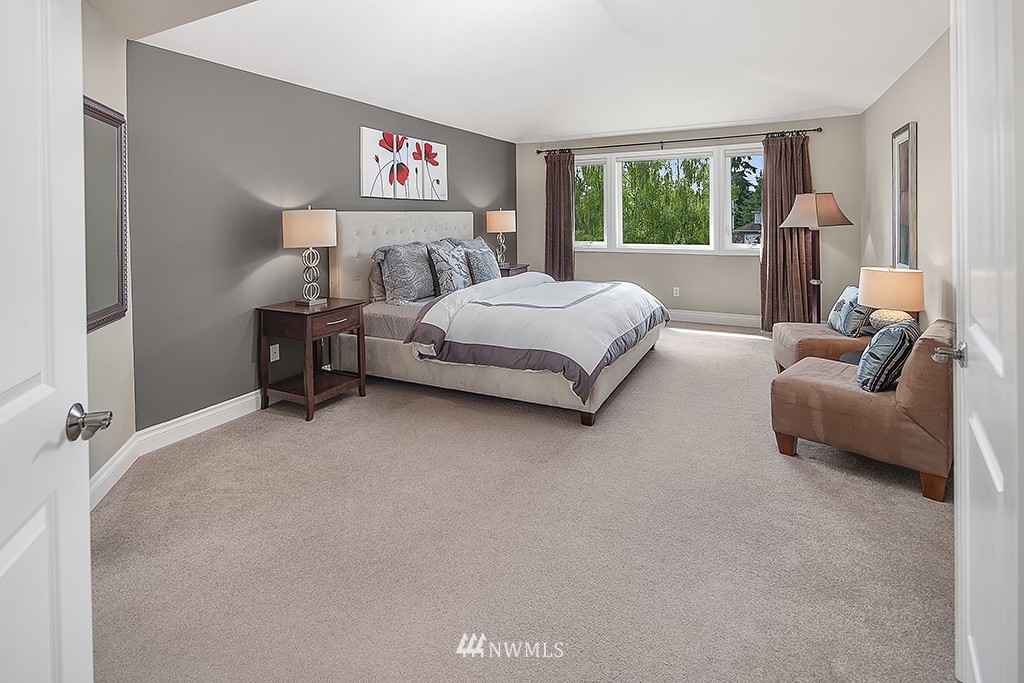 4606 Northeast 18th Street Renton, WA 98059 - Photo 18 of 25 Gallery Image 18
