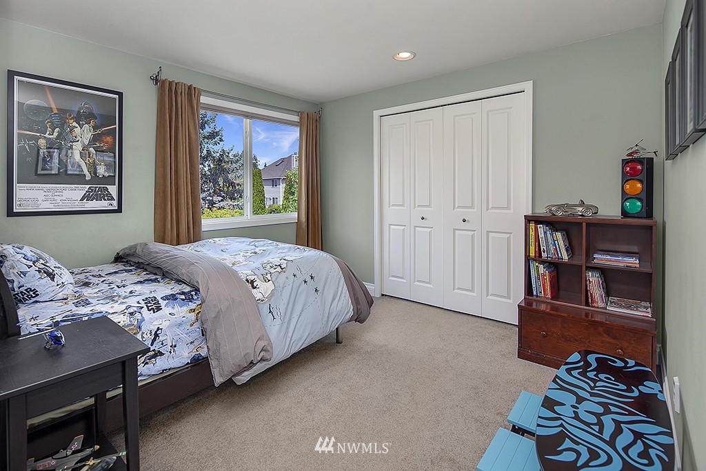 4606 Northeast 18th Street Renton, WA 98059 - Photo 21 of 25 Gallery Image 21