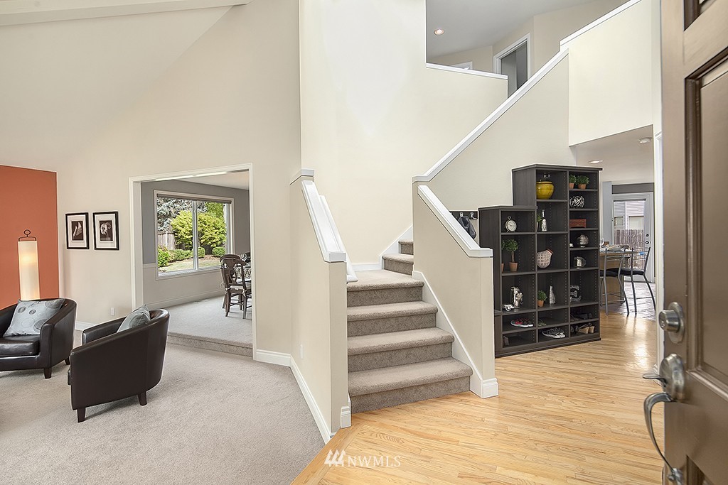 4606 Northeast 18th Street Renton, WA 98059 - Photo 4 of 25 Gallery Image 4