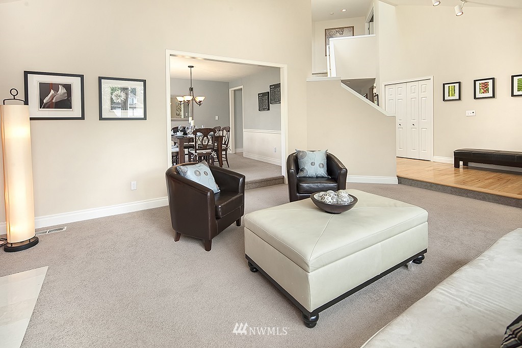 4606 Northeast 18th Street Renton, WA 98059 - Photo 9 of 25 Gallery Image 9