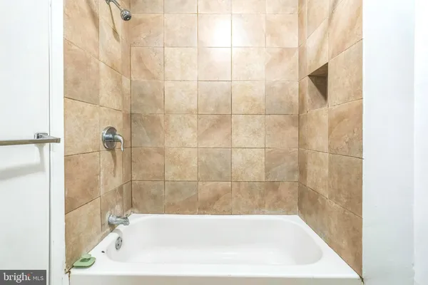 $1,700 | 4616 Silverwood Street, Unit 1, Philadelphia, PA 19128