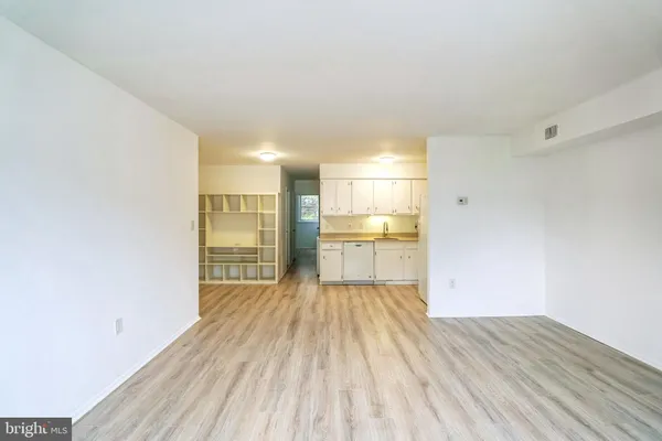 $1,700 | 4616 Silverwood Street, Unit 1, Philadelphia, PA 19128