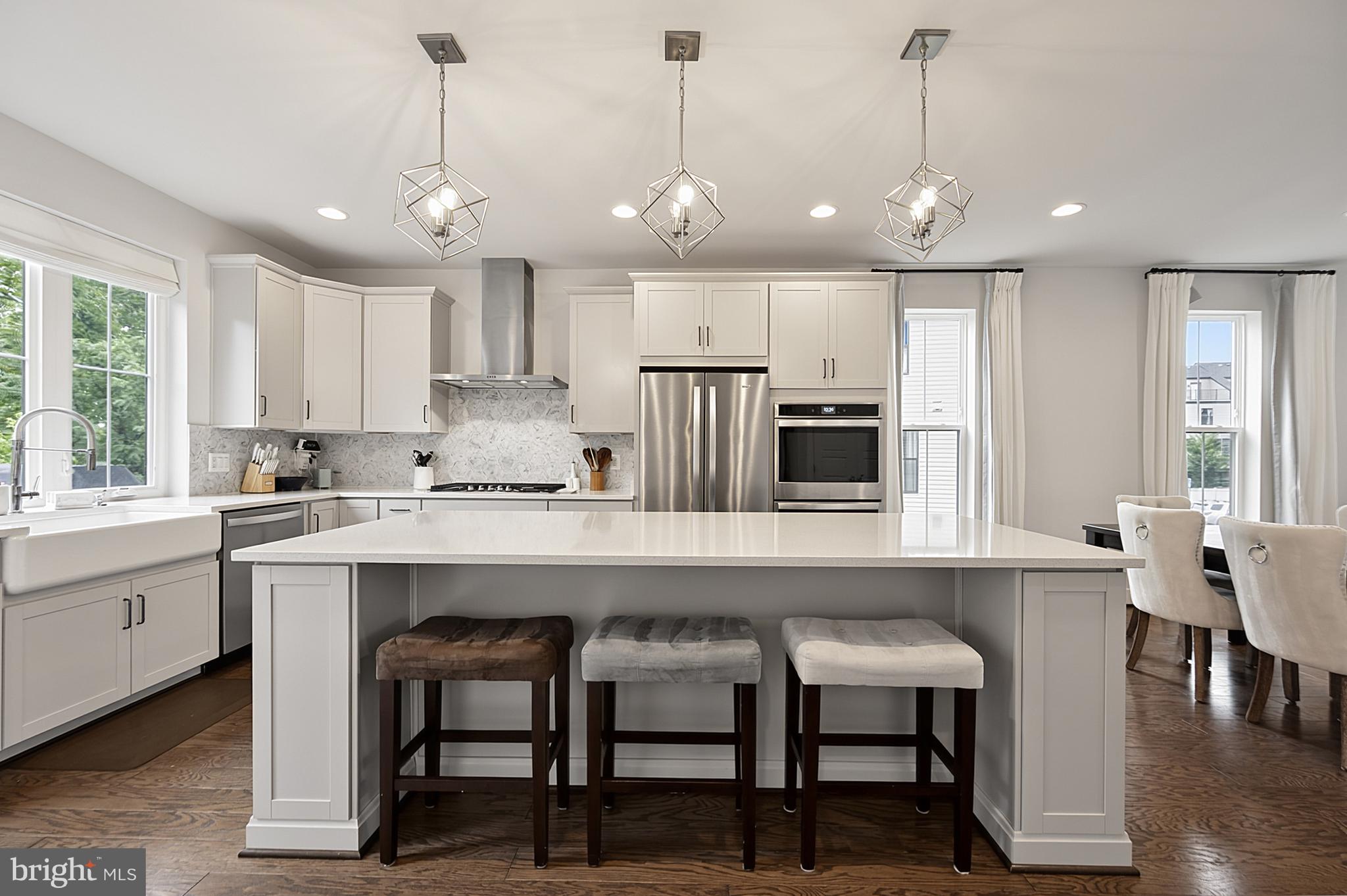 6261 Edsall Road Alexandria, VA 22312 - Photo 16 of 79