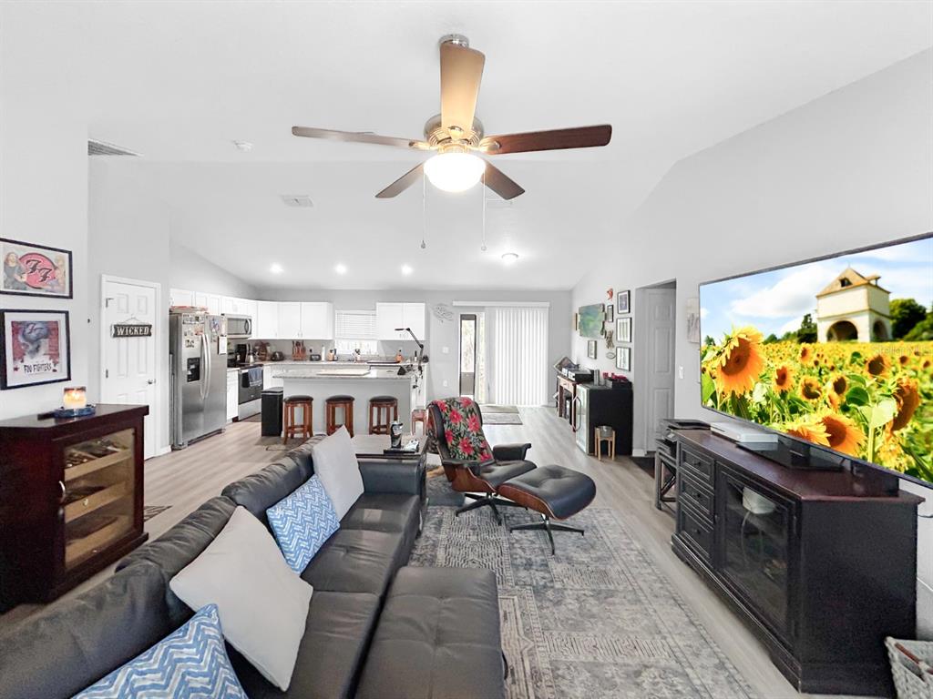 20061 Southwest 83rd Place Dunnellon, FL 34431 - Photo 5 of 23