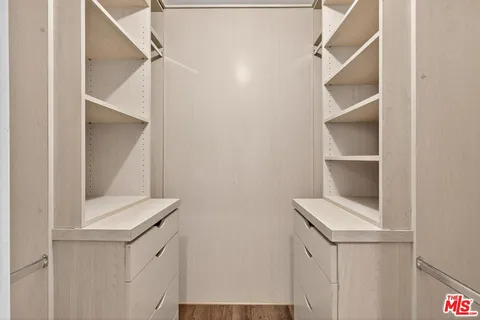 $799,999 | 5115 Kester Avenue, Unit 14, Sherman Oaks, CA 91403