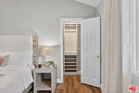 $799,999 | 5115 Kester Avenue, Unit 14, Sherman Oaks, CA 91403