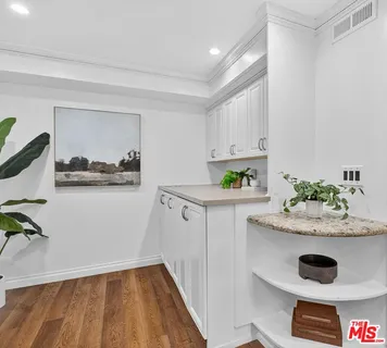 $799,999 | 5115 Kester Avenue, Unit 14, Sherman Oaks, CA 91403