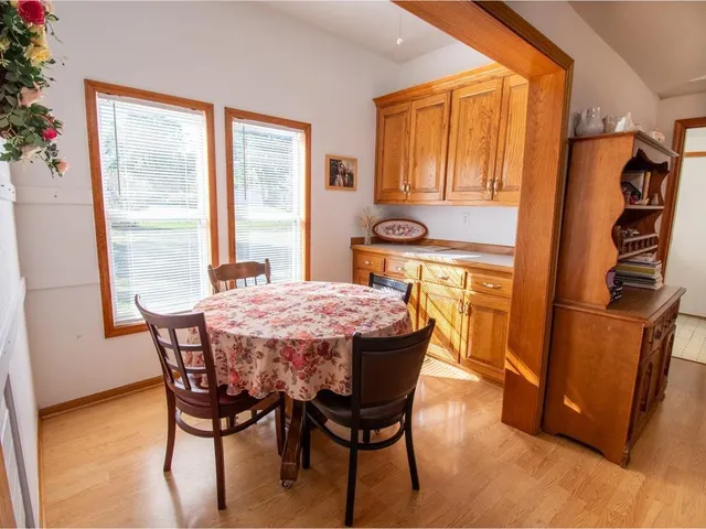 $249,900 | 516 West 8th Street, Cameron, MO 64429