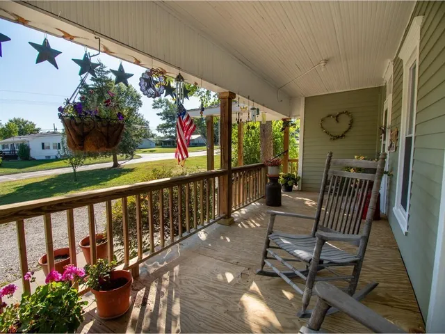 $249,900 | 516 West 8th Street, Cameron, MO 64429