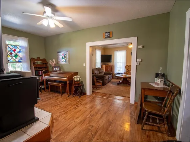 $249,900 | 516 West 8th Street, Cameron, MO 64429