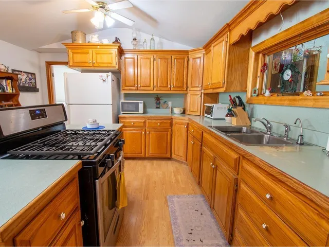 $249,900 | 516 West 8th Street, Cameron, MO 64429