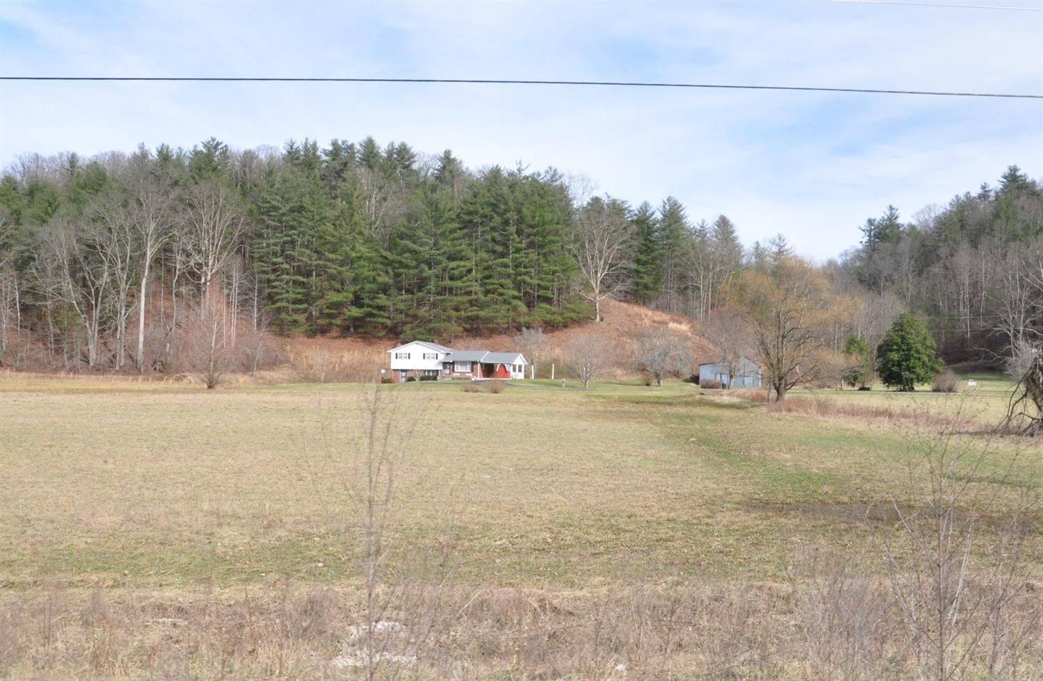 818 Lee City Road Campton, KY 41301 - Photo 4 of 80 Listing Photo