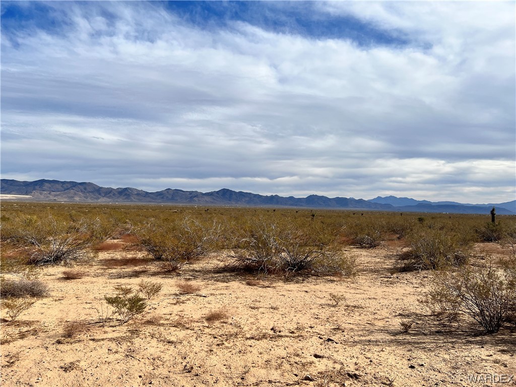 0 Glen Canyon Road Golden Valley, AZ 86413 - Photo 11 of 24