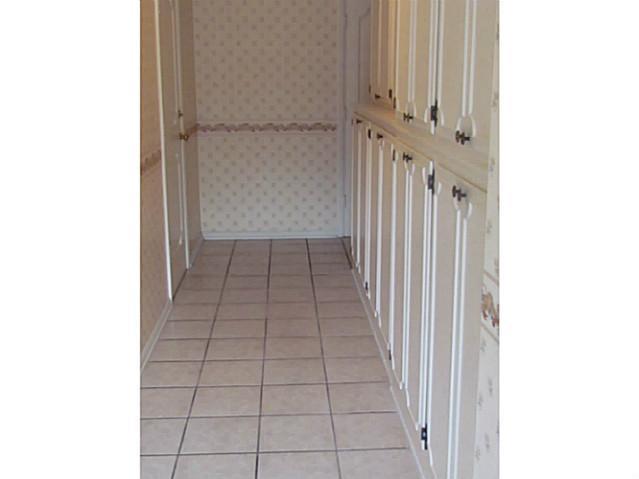 5383 Channing Road Indianapolis, IN 46226 - Photo 11 of 19 Gallery Image 11