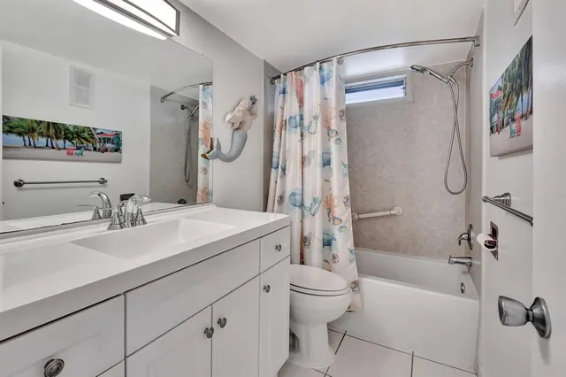 $174,900 | 2615 Northeast 3rd Street, Unit 411, Boynton Beach, FL 33435