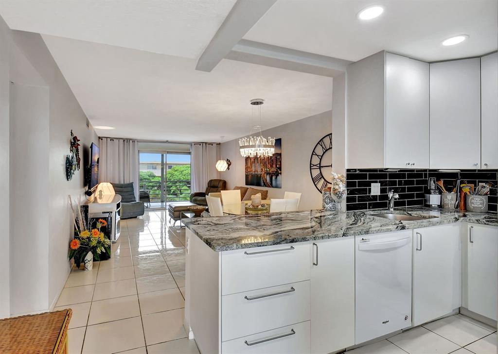 2615 Northeast 3rd Street, Unit 411 Boynton Beach, FL 33435 - Photo 4 of 64